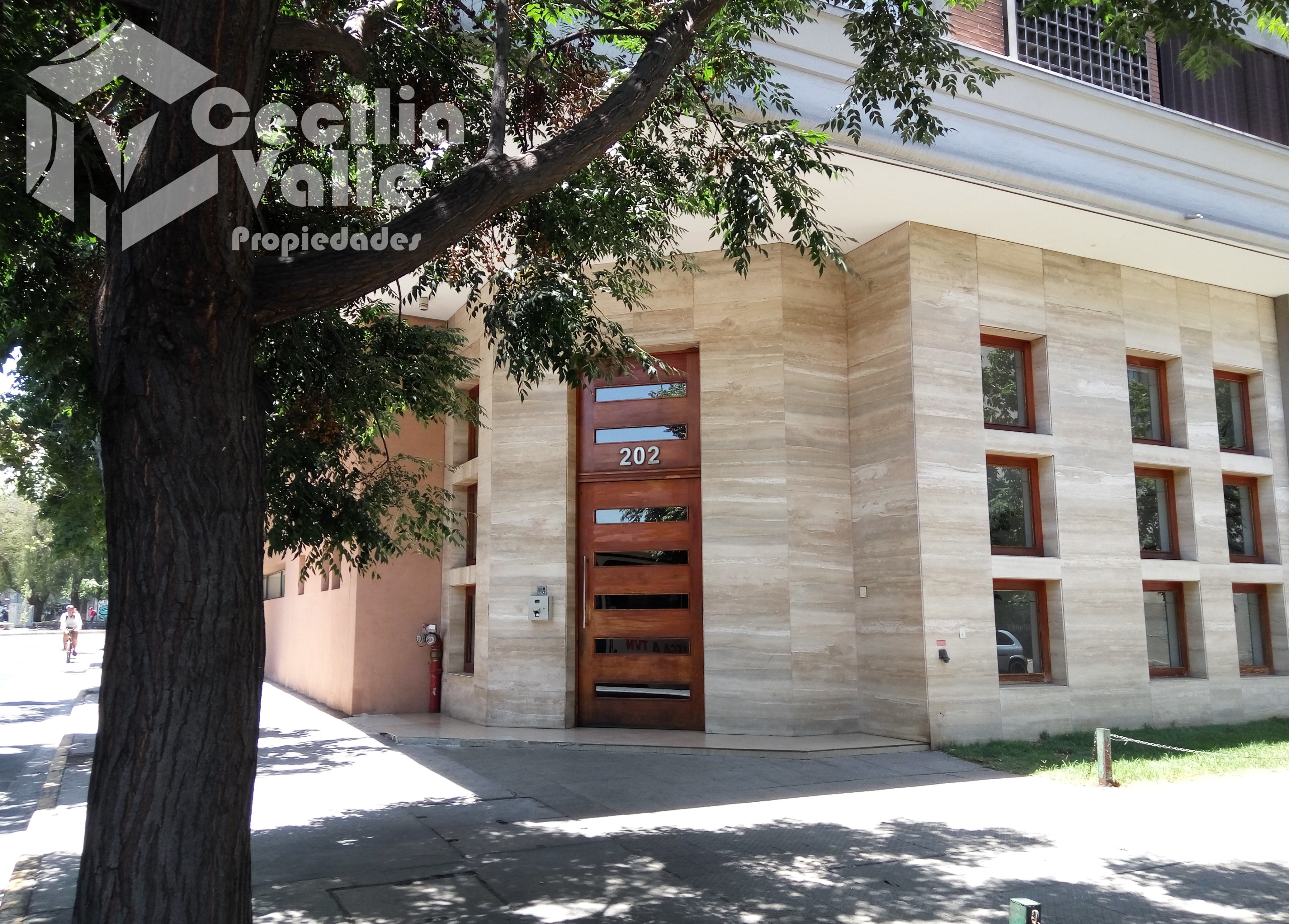 Arrienda departamento de 1 dormitorio con bodega en pleno centro de Santiago