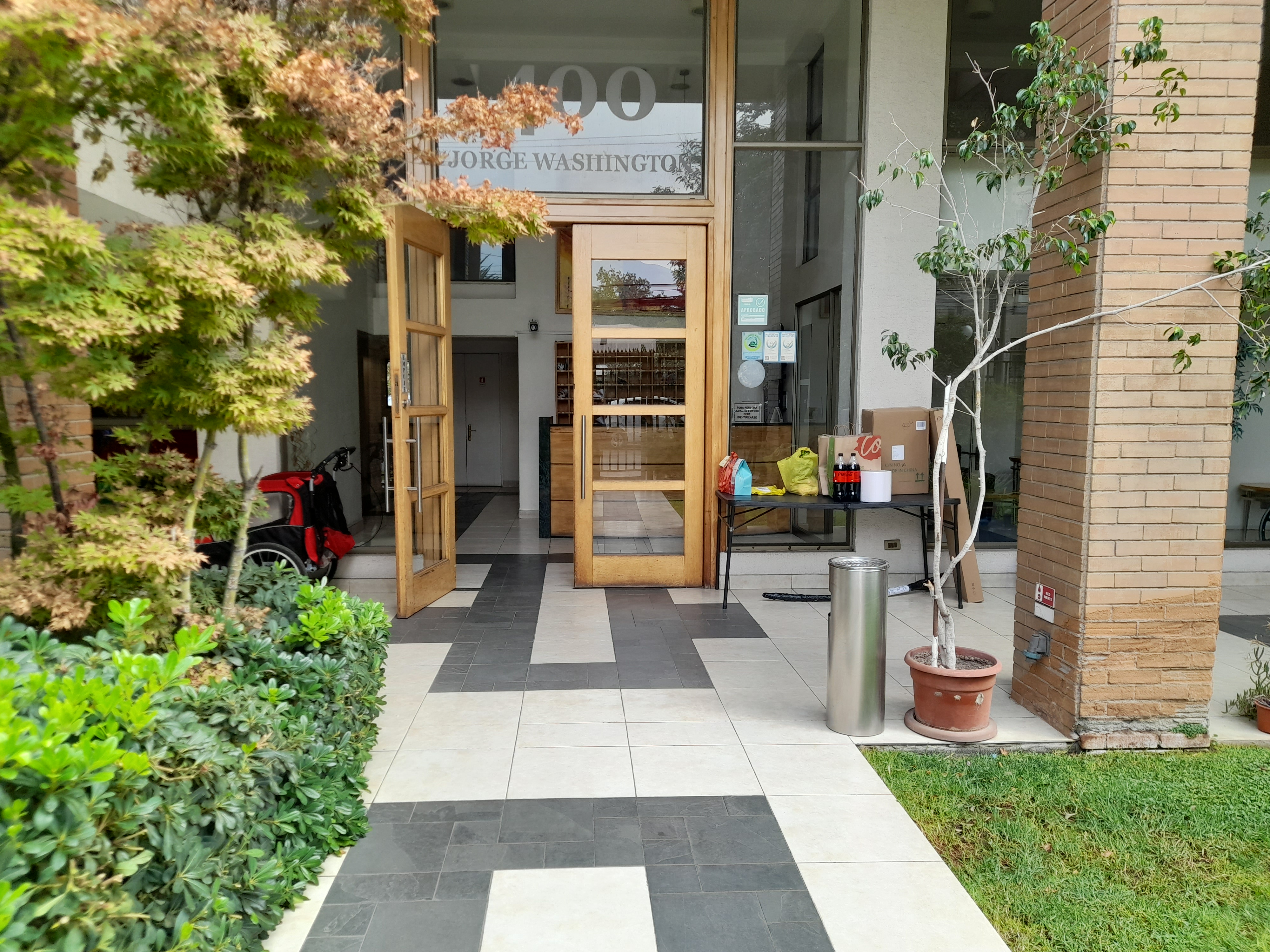 ARRIENDO $720.000 | AMPLIO DEPARTAMENTO 2D/2B CON ESTACIONAMIENTO Y BODEGA – PLAZA ÑUÑOA